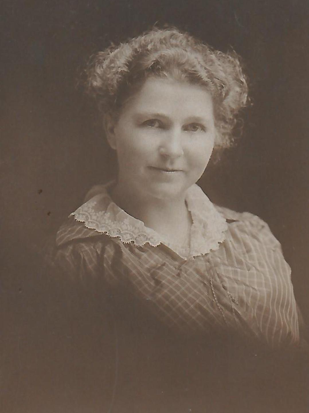 Alice Rose Tucker (1863 - 1957) Profile